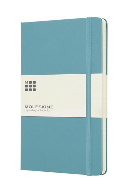 Moleskine notatbok med logo, Moleskine Classic L, notatbok med logo, linjert notatbok, firmagave notatbok, profilprodukt notatbok, skrivebok med trykk, Moleskine notebook, branded notebooks, custom Moleskine, notatbøker til bedrifter, Moleskine firmagave, profilering kontor, reklameartikler, merch, premium firmagaver, bærekraftige gaver, FSC papir, trykk logo notatbok, lasergravering logo, preg logo, gave til ansatte, kontorartikler med logo, Camisa AS
