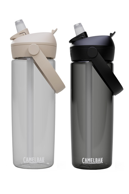 Thrive flip straw, camelbak med logo, Camelbak vannflaske med logo, drikkeflaske med trykk, bærekraftig vannflaske med logo til bedrifter, firmagave vannflaske, Tritan Renew flaske, Camelbak profilflaske, vannflaske med sugerør, trykk på drikkeflaske, profilering flasker, miljøvennlig reklameprodukt, vannflaske messer, drikkeflaske treningssenter logo, giveaways med logo, Camelbak merch, vannflaske plast resirkulert, gaver til ansatte, drikkeflaske bedriftsgave, merch med trykk, treningsflaske med firmalogo, profileringsartikler sport og fritid, turflaske med trykk, gjenbrukbar drikkeflaske, reklameflaske plast, moderne profilprodukter, gaver til skoler og lag, kampanjeartikler med trykk