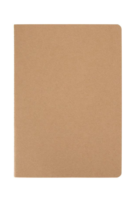 A5 kraft notathefte, Notathefte med logo, cahier med logo, A5 notatbok, kraft notatbok, FSC notatbok, miljøvennlig notatbok, linjert notatbok, sustainable notebook, eco notebook, kraft cahier, promotional notebook, profilnotatbok, konferansenotatbok med logo, notatbok med trykk, notatbok med logo, custom notebook, corporate gifts, merch, reklameartikler, giveaways, skrivebok med logo, FSC papir notatbok, miljøvennlig firmagave, trykk på notatbok, profilering, branding, Camisa AS, notethafte med mykt omslag, notathefte med linjerte sider, notathefte med rutete sider