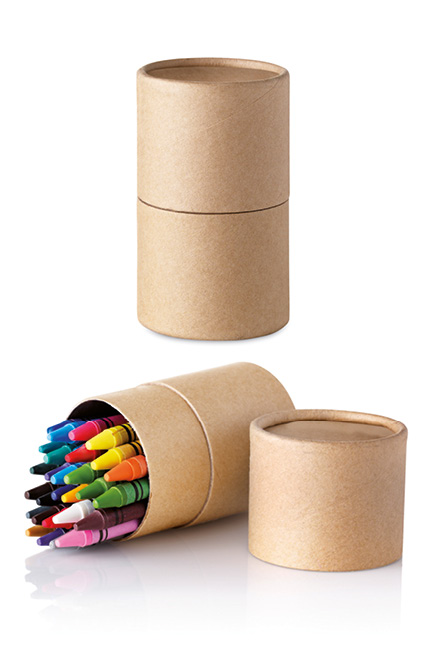 fargestifter med logo, voksstifter med trykk, giveaways til barn, barnevennlige reklameartikler, kreative giveaways, tegnesaker med logo, fargeblyanter alternativ, profilprodukter for skoler, messer og events, reklamegaver til familiedager, merch for barn, reklameprodukter med trykk, silketrykk logo, trykk på emballasje, sertifiserte fargestifter, EN 71 godkjent, REACH compliant crayons, crayons with logo, coloring crayons branded, reklameartikler for barnehager