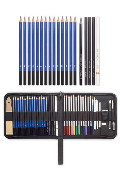 skisse- og tegnesett med logotrykk, skissesett med logo, skisse- og tegnesett med logo, tegnesett med logo, skissett 40 deler, tegnesett 40 deler, kunstnersett med logo, art sketch set, drawing set with logo, tegnemateriell bedriftsgaver, kreative giveaways, kunstnermateriell med trykk, reklameartikler kunst og tegning, CE-merket tegnesett, RPET etui med logo, miljøvennlig profilprodukt, sustainable merch, profilgaver kreative bedrifter, skolestart gaver med logo, bibliotek aktiviteter barn, designskole materiell, silketrykk etui, transfertrykk etui, logomerking på etui, kreative messer giveaways, Camisa AS, kunstnersett med logo