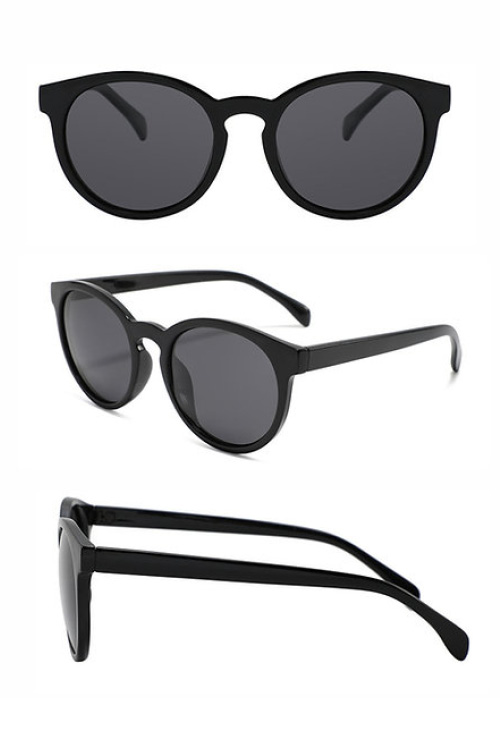 polariserte solbriller med logo, polariserte solbriller med trykk, polariserte solbriller med logotrykk, polariserte solbriller med firmalogo, solbriller med logo, OXY Book, profileringsbriller, solbriller med trykk, polariserte solbriller, UV400 solbriller, runde solbriller, miljøvennlige solbriller, resirkulert materiale, GRS-sertifiserte produkter, sustainable sunglasses, promotional sunglasses, branded sunglasses, giveaways, reklameartikler, firmagaver, merch, eventprodukter, profileringsprodukter, solbriller til bedrifter, eco merch, rPET brillepose, trykk på solbriller, Camisa